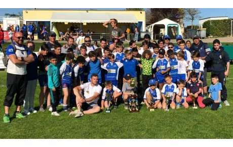 L'école de rugby brille sur les terrains 